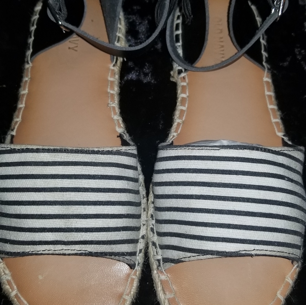 Old Navy Girls sandals